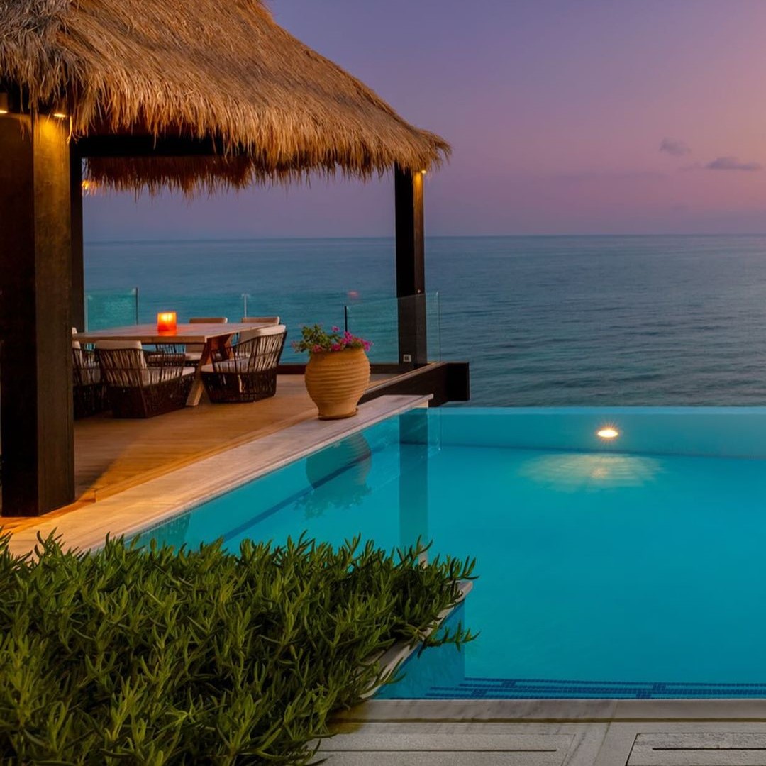 Luxury Hotel